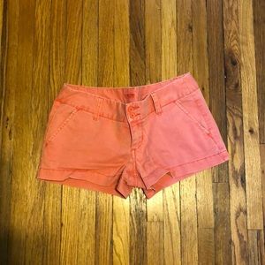 Orange shorts with pockets